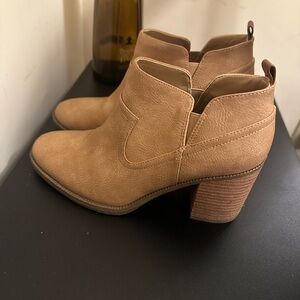 Dr. Scholls women’s ankle boots 6.5